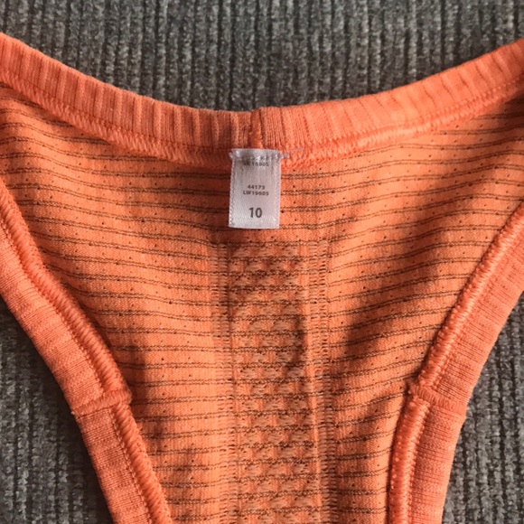 Lululemon Swiftly Tech Racerback- 10 - Picture 9 of 12